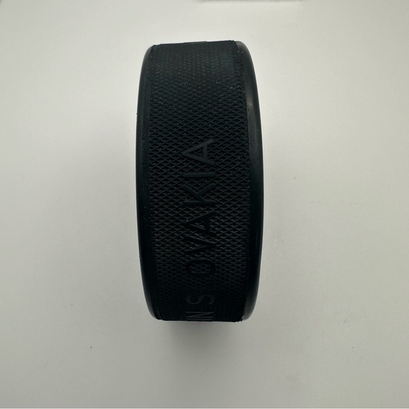 2001 NORTHWEST DIVISION CHAMPIONS WESTERN CONFERENCE OFFICIAL HOCKEY PUCK NHL - Picture 7 of 7